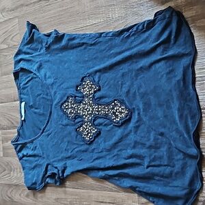 Maurcies XL scoop neck shirt